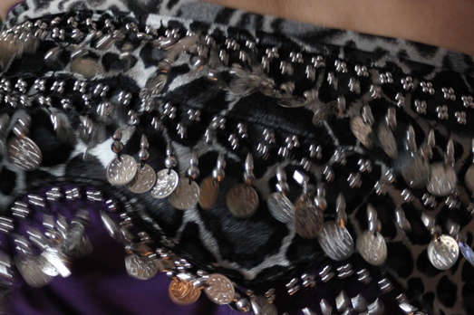 shimmy america belly dance in leopard hipscarf